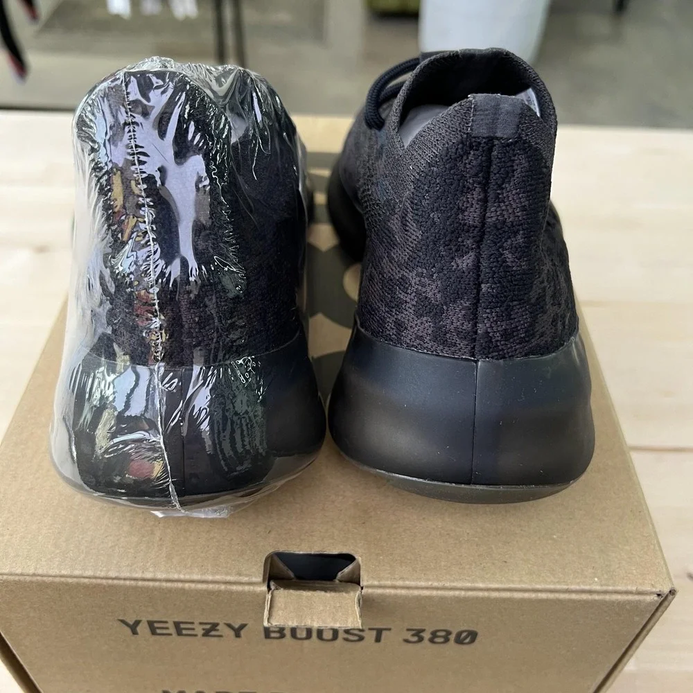 Adidas Yeezy‎ Boost 380 Onyx Shoes Mens Size 5 Black Running Sneakers FZ1270